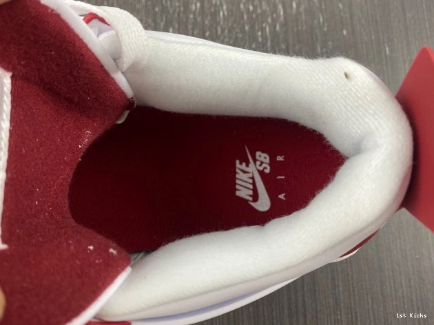 1st Kicks SB Pine DR5415-160 Red Retro 4 Jordan 0820